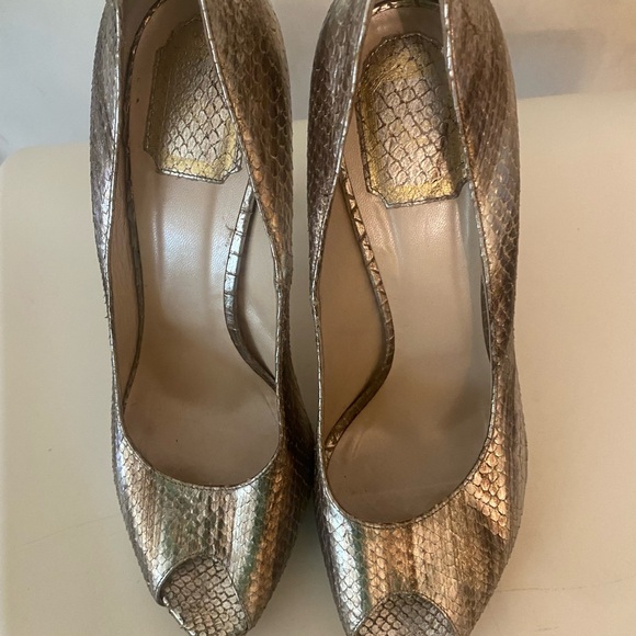 Women’s Dior open toe high heels. Pre owned but still looks good. - Picture 2 of 12